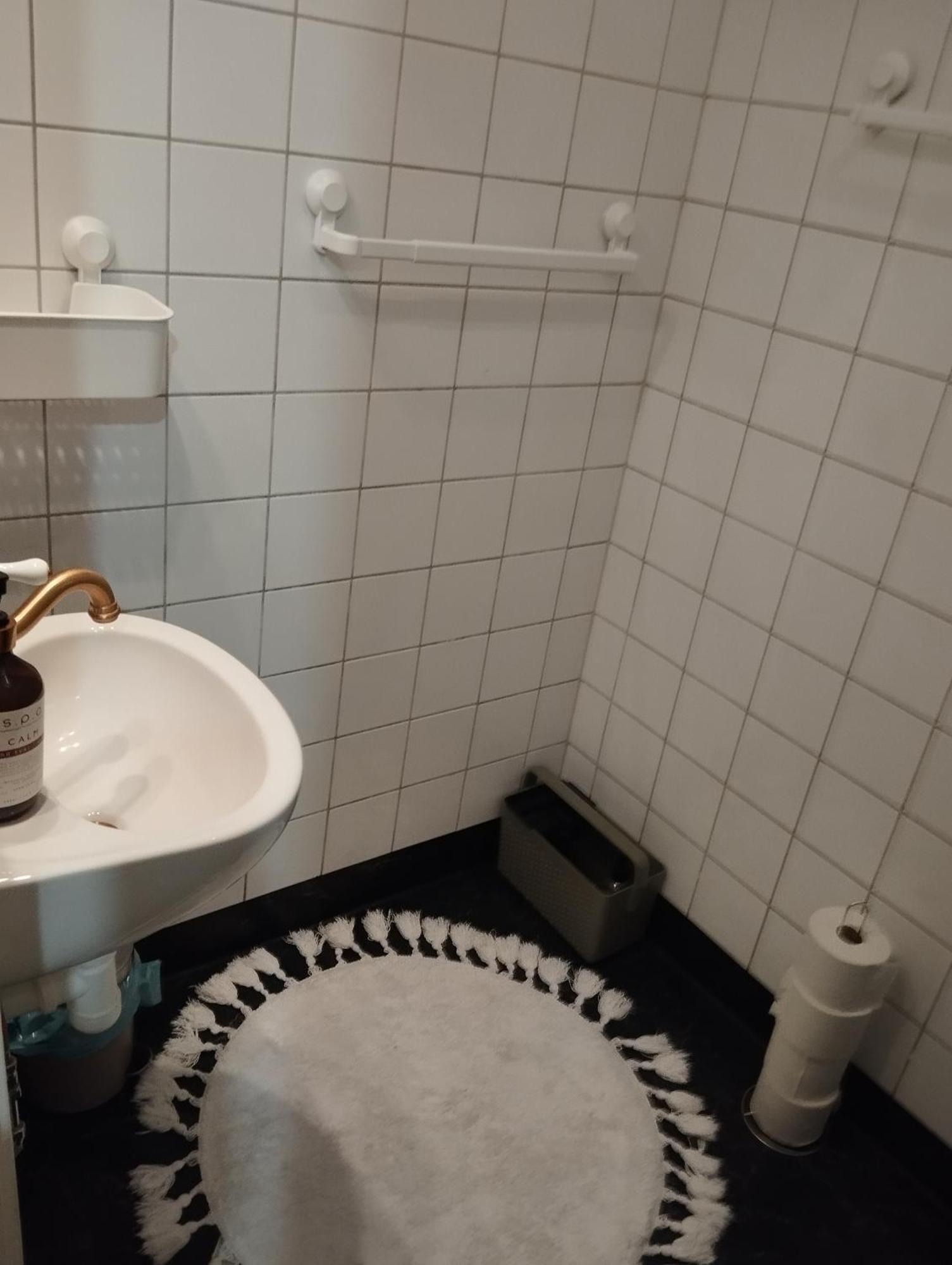 Centrala Stan- 2-Rums Gaestsvit, Perfekt Foer Kollegor Som Oenskar Separata Rum Umeå Exterior foto